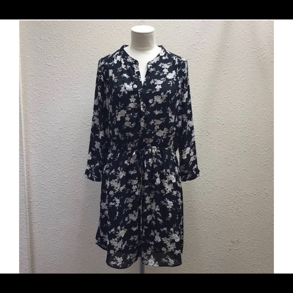 Daniel Rainn Black & White V-Neck Short Dress